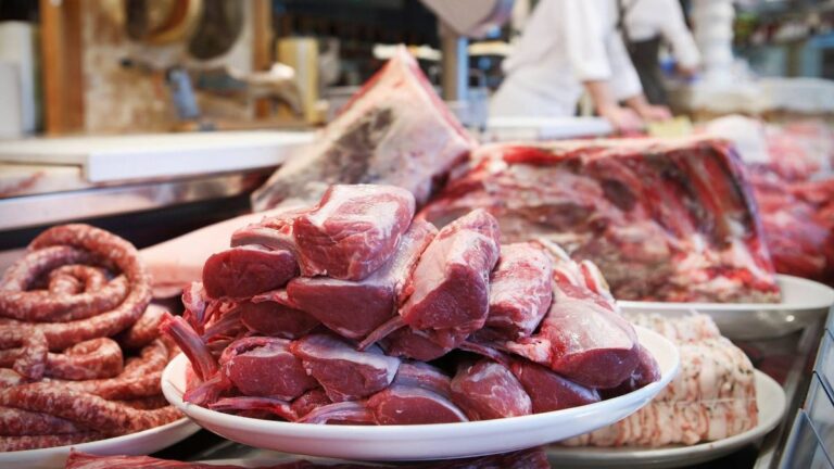 Fake Trucking Company in Tennessee, Nashville, Carts Away 80K Pounds of Beef: 'Where's the Beef?'