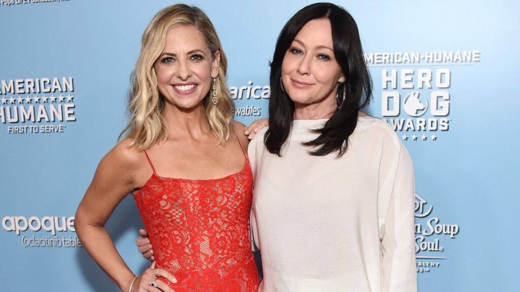 Sarah Michelle Gellar and Shannen Doherty attend an evnt