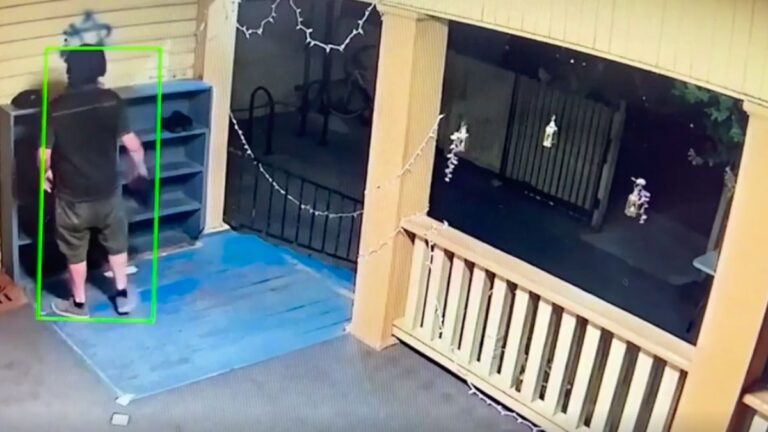 Austin Man Targets Mosques Drawing the Star of David With Spray Paint All Over: ‘The New Nazi Swastika’