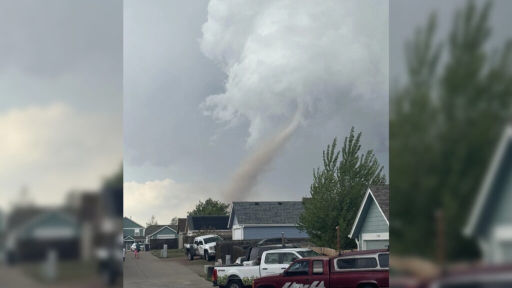 Tornado in Bennett Colorado