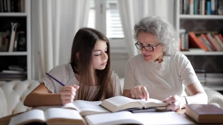 Georgia Teacher Humilliates a Student in Front of All the Classroom for Dress Code Violations: ‘That’s Enough for Assault and Maybe Battery’ Georgia teacher dress code violation