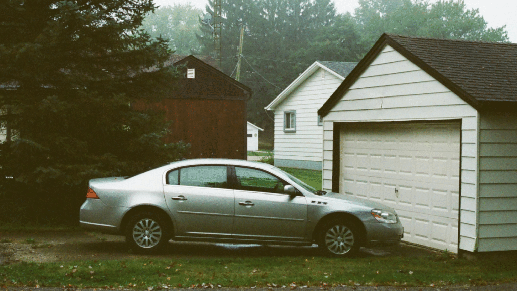 Oregon Man Welcomes New Neighbor by Blocking Driveway and Threatening to Sue if He Couldn’t: ‘Have His Car Towed, Every Single Time’ Oregon Man Welcomes New Neighbor by Blocking Driveway and Threatening to Sue if He Couldn't