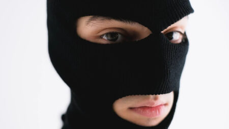 Theft Legal in San Antonio? Redditor Reveals Police Inaction After Patio Furniture Stolen: ‘Steal It Back?'