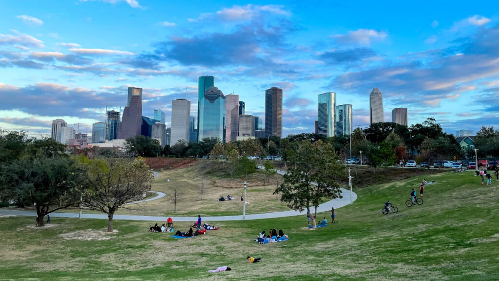Houston’s Ground Is Sinking Faster Than Any Other Major U.S. City: ‘It’s Always Going to Be Sink-O de Mayo’ Houston’s Ground Is Sinking Faster Than Any Other Major U.S. City: ‘It’s Always Going to Be Sink-O de Mayo’