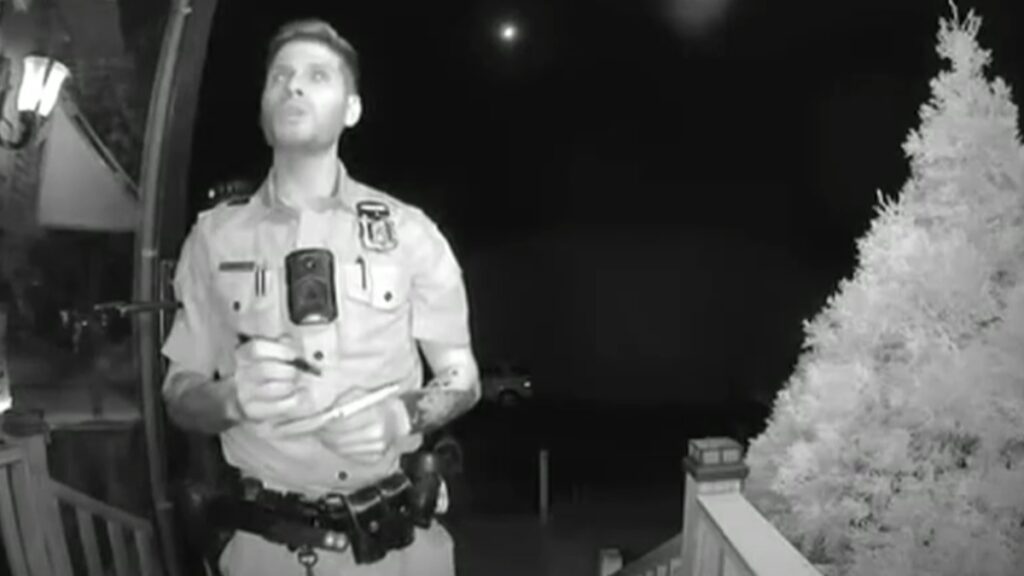 Waterbury Police Officer Threatening Civilian