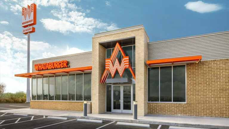 Houston Man Seeks Nearly $1 Million After Onions Served at Whataburger: ‘This Seems Intentional'