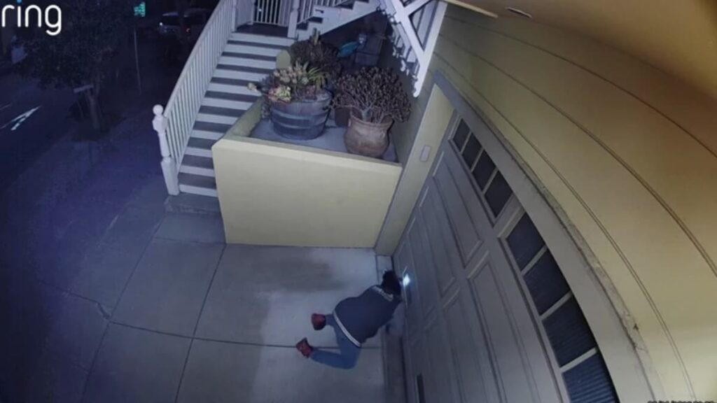 California Thief Caught on Camera Inspecting a Garage: ‘That’s Actually Terrifying’ A picture of the California thief