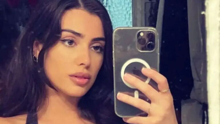 Bianca Censori in Nearly-Nude Look: ‘How is This Allowed On Instagram?’ Bianca Censori selfie