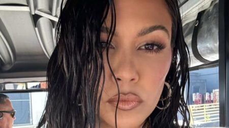 Kourtney Kardashian selfie