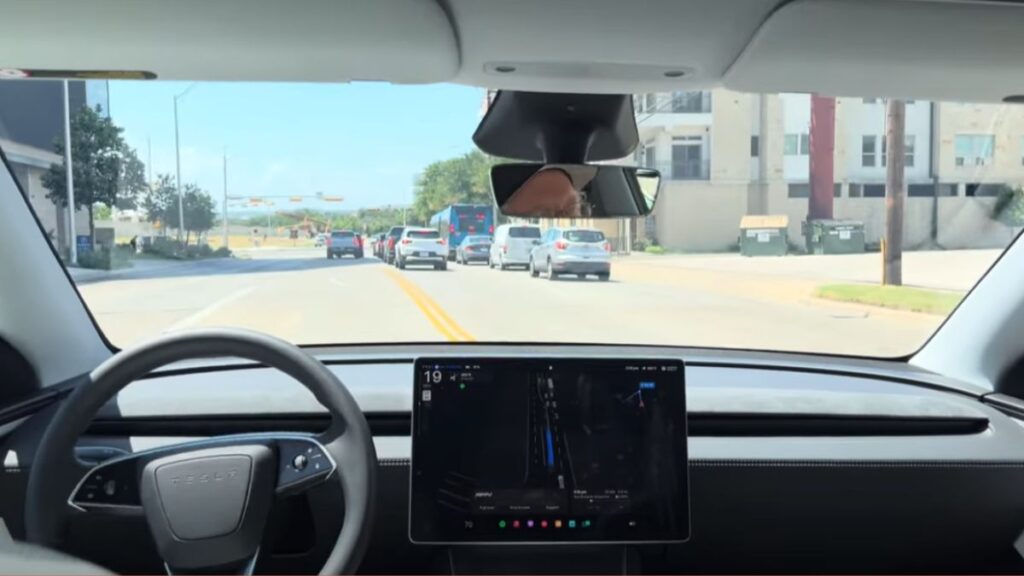 Austin Tesla Robotaxi Gets Confused at Busy Intersection: ‘Thats Legitimately a Rough Look’ Austin Tesla Robotaxi Gets Confused at Busy Intersection 'Thats Legitimately a Rough Look'