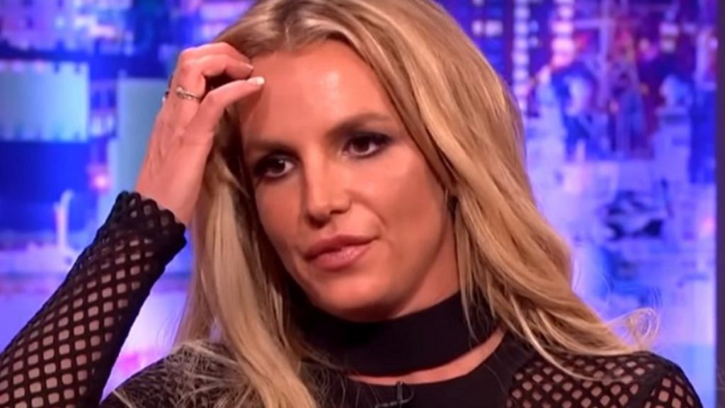 Britney Spears Out Of Touch And On Fast Track To Destruction: ‘Getting Seriously Scary’ Britney Spears