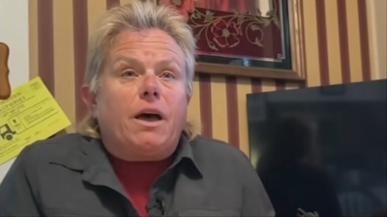 California Teacher Panics After Accidentally Leaving $5K Tip at Vape Shop: ‘Am I Missing Something Here?’ California Teacher tips 5,000 at a vape shop