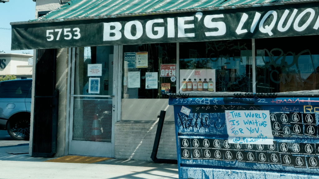 ‘Disgusting’ New Jersey Woman Publicly Pees in Front of New York Liquor Store, Cops Get Called: ‘This Is a Good Time To Develop a “DGAF” Attitude’ New Jersey Woman Pees in Front of New York Liquor Store