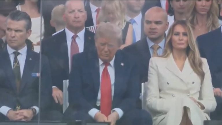 Trump Looks Defeated at Washington Birthday Parade With No Real Guests in Sight: ‘Should Have Gone to a #NoKings Protest’ Trump Looks Defeated at Washington Birthday Parade With No Real Guests in Sight: ‘Should Have Gone to a #NoKings Protest’