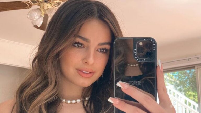 Addison Rae Labeled as ‘Talentless Idiot’ After Performing in Underwear Addison Rae selfie