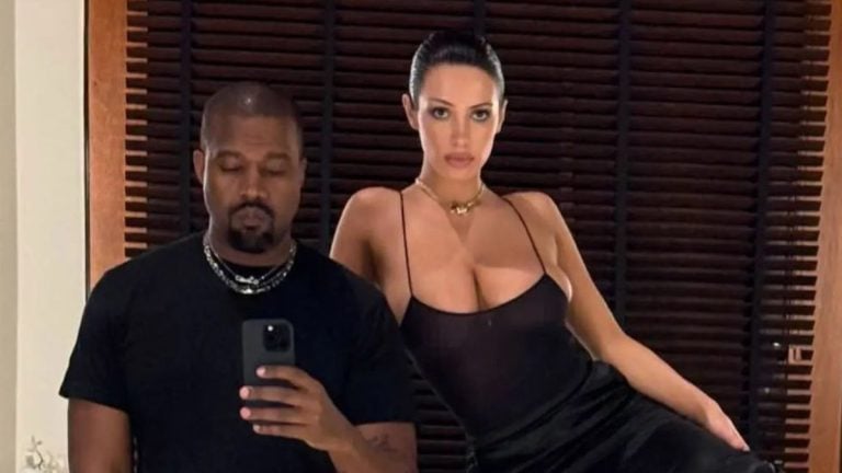 Kanye West and Bianca Censori selfie