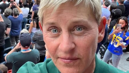 Comedian Exposes Ellen DeGeneres For ‘Not Being Nice, Rivals Rosie O’Donnell’ Ellen Degeneres selfie