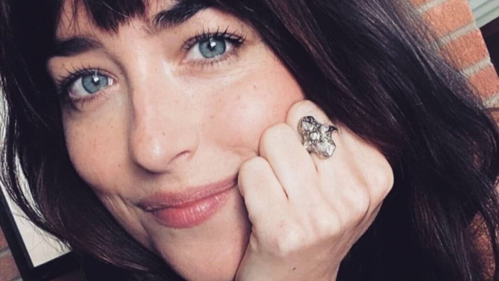 Dakota Johnson close up