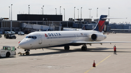 Delta Blames 'Ice' for Canceling Orlando Flight in 95°F Heat