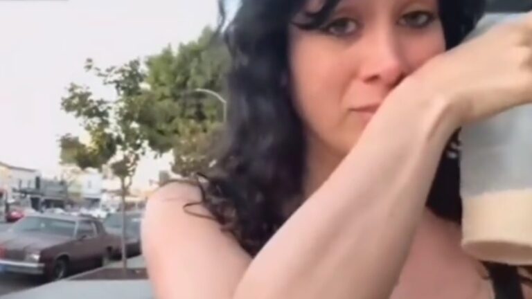 Los Angeles Steamer Crying