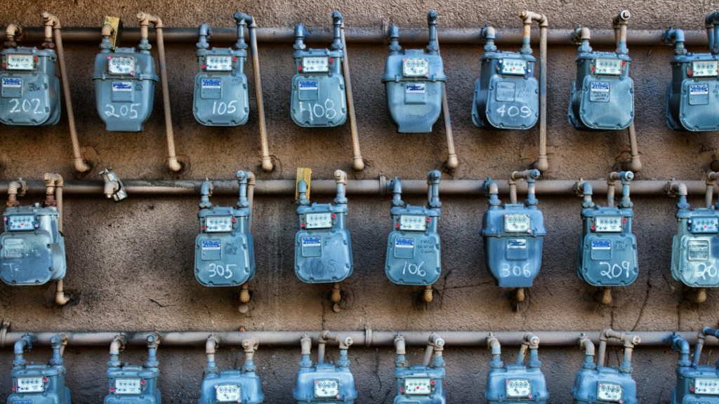 Massachusetts City Resident ‘Lives in Constant Fear’ as Gas and Electric Fees Skyrocket, Bleeding Neighborhoods Dry: ‘Completely Unsustainable’ Massachusetts City Resident ‘Lives in Constant Fear’ as Gas and Electric Fees Skyrocket, Bleeding Neighborhoods Dry