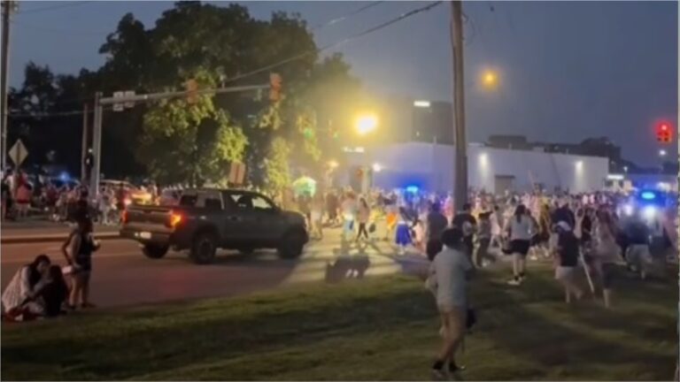 Ohio Teens Induce Panic With ‘Gunshots’ at Fourth of July Celebration: ‘Is America Great Again Yet?’ Ohio Teens cause mass 4th of July Panic
