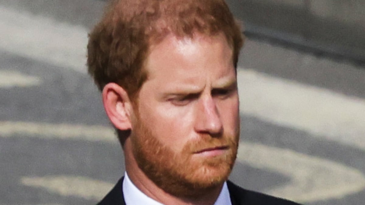 Prince Harry Signs ‘Deconflicting’ Compromise With Royal Family, Sticks His Neck Out For Defiant Wife