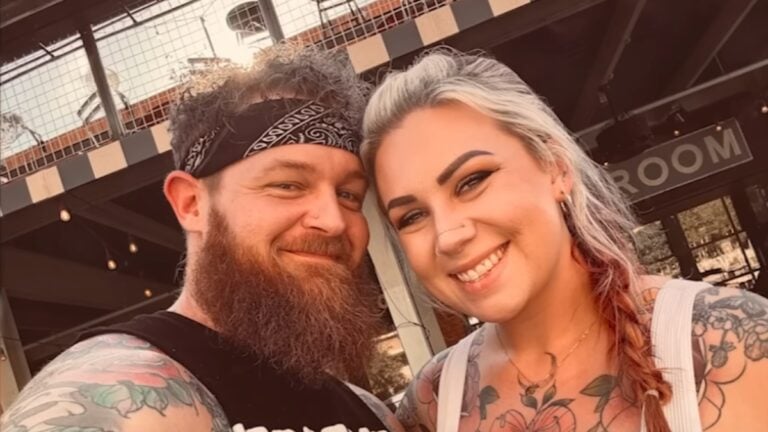 Arizona woman comits with husband's boyfriend