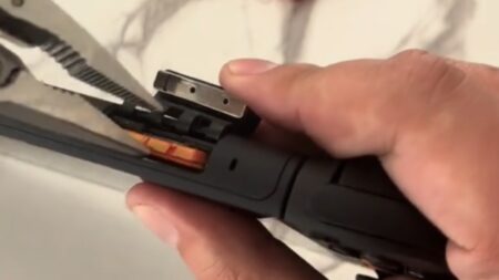 Nintendo Donkey Kong Bananza cartridge stuck