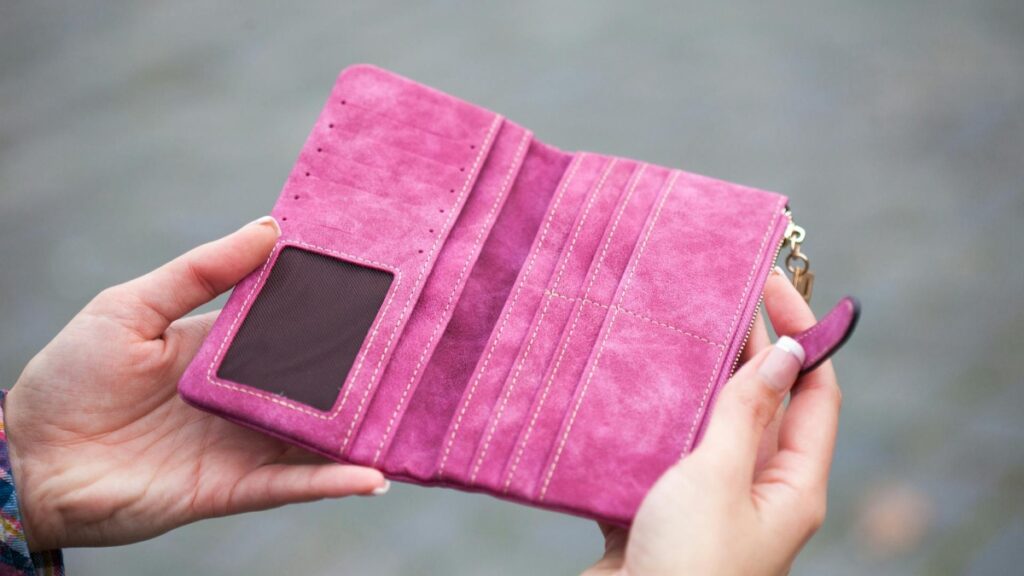 Washington, DC Woman Explains Why She’s Broke Despite $5,000/Month Pension & Owning a Home: ‘My Granddaughter Racked Up $6,000 in Speeding Tickets’ Broke Washington DC woman on pension