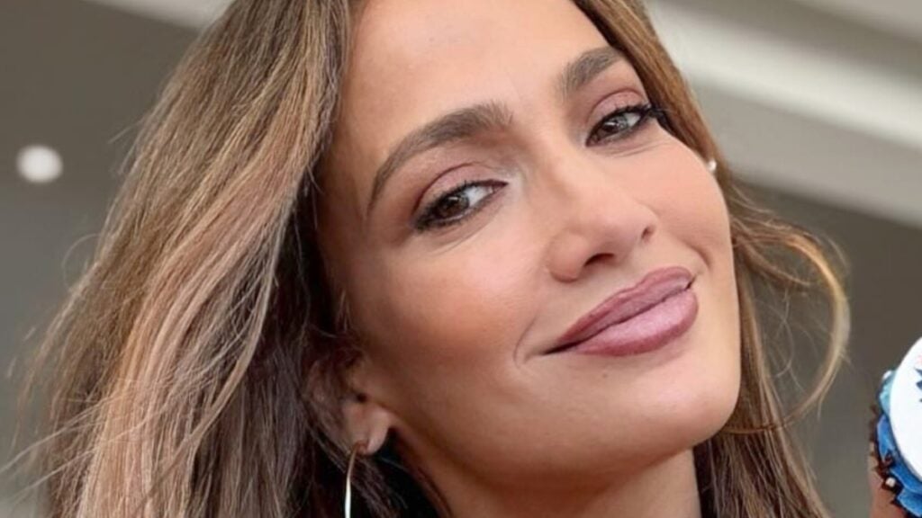 Jennifer Lopez close up