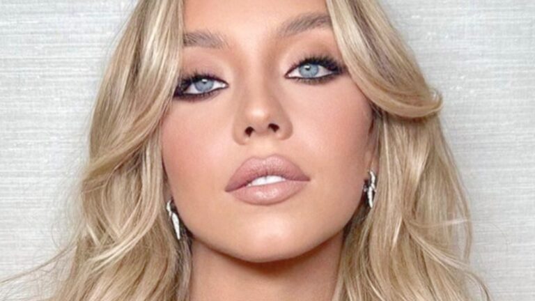 Sydney Sweeney close up