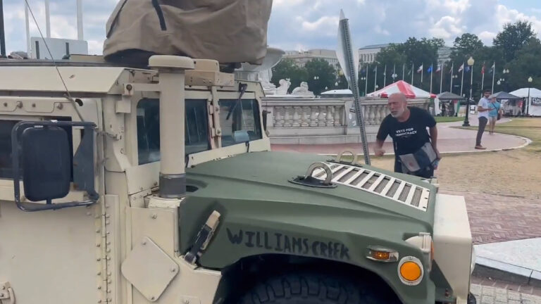 Shocking Footage Shows Washington DC Citizen Confronting Troops About Homeless Rights: ‘America Is a Police State’ Shocking Footage Shows Washington DC Citizen Confronting Troops About Homeless Rights: ‘America Is a Police State’