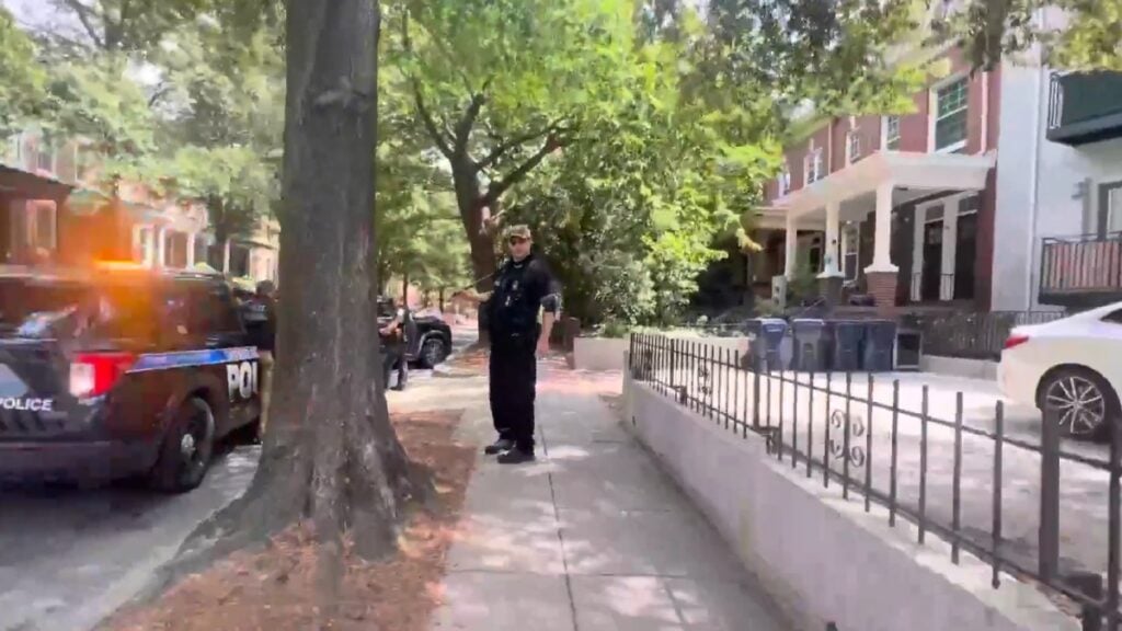 Aggressive DC Cop Pulls Out Baton to Threaten Citizen Filming a Traffic Stop, ‘Fascists. The Lot of Them’ Washington DC Cop Pulls Out Baton