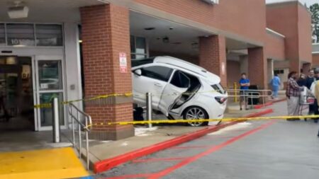 Car crashes into Publix