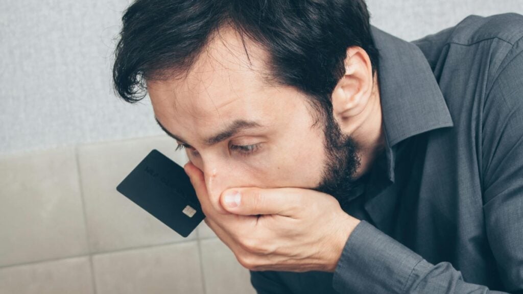 Virginia roommate steals $25,000