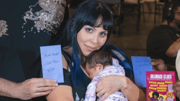 Florida Gamer Mom Wins Mortal Kombat Tournament Holding Her Newborn