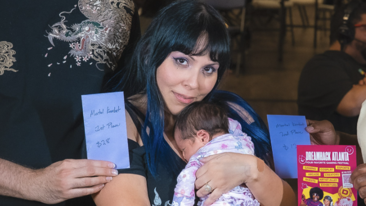 ‘Hardcore’ Florida Gamer Mom Wins Mortal Kombat Tournament Holding Her Newborn After ‘Brutal C-Section’: ‘😭😭 Babality!’