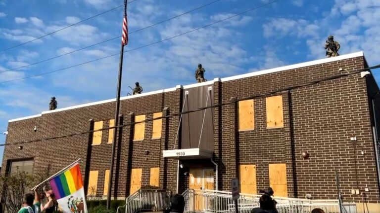 ICE Responds to Peaceful Chicago Protest with Masked Agents With Automatic Rifles, 'Who Do They Think They Are The FBI'