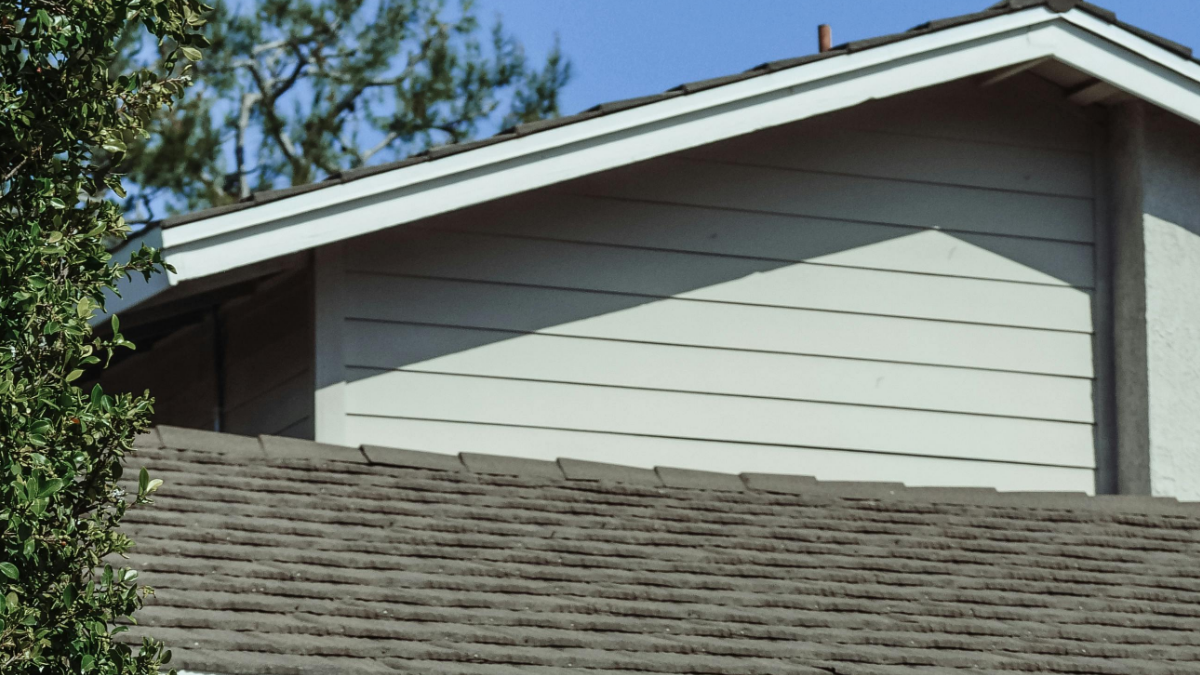 Massachusetts Man Steals Car, Climbs Ex’s Roof to Escape Cops, Then Locks Himself in Her Garage: ‘But the Judge Took His Side’