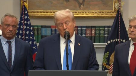 New York Doctor Denies Tie Between Tylenol and Autism Ahead of Trump Announcement