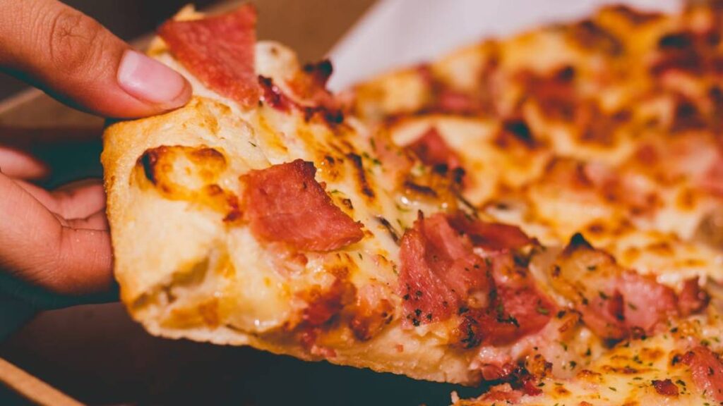 Innocent DoorDash Driver in Kentucky Accused Over a Stolen Slice of Pizza: ‘Is the customer trying to imply that a driver keeps a pizza cutter in their car? Kentucky DoorDash Pizza