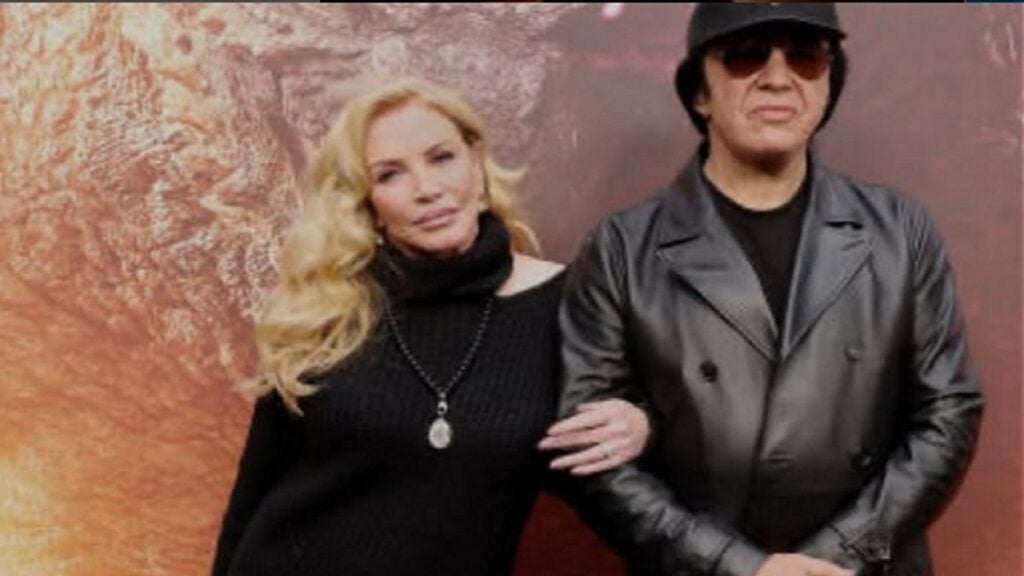 Shannon Tweed- Gene Simmons