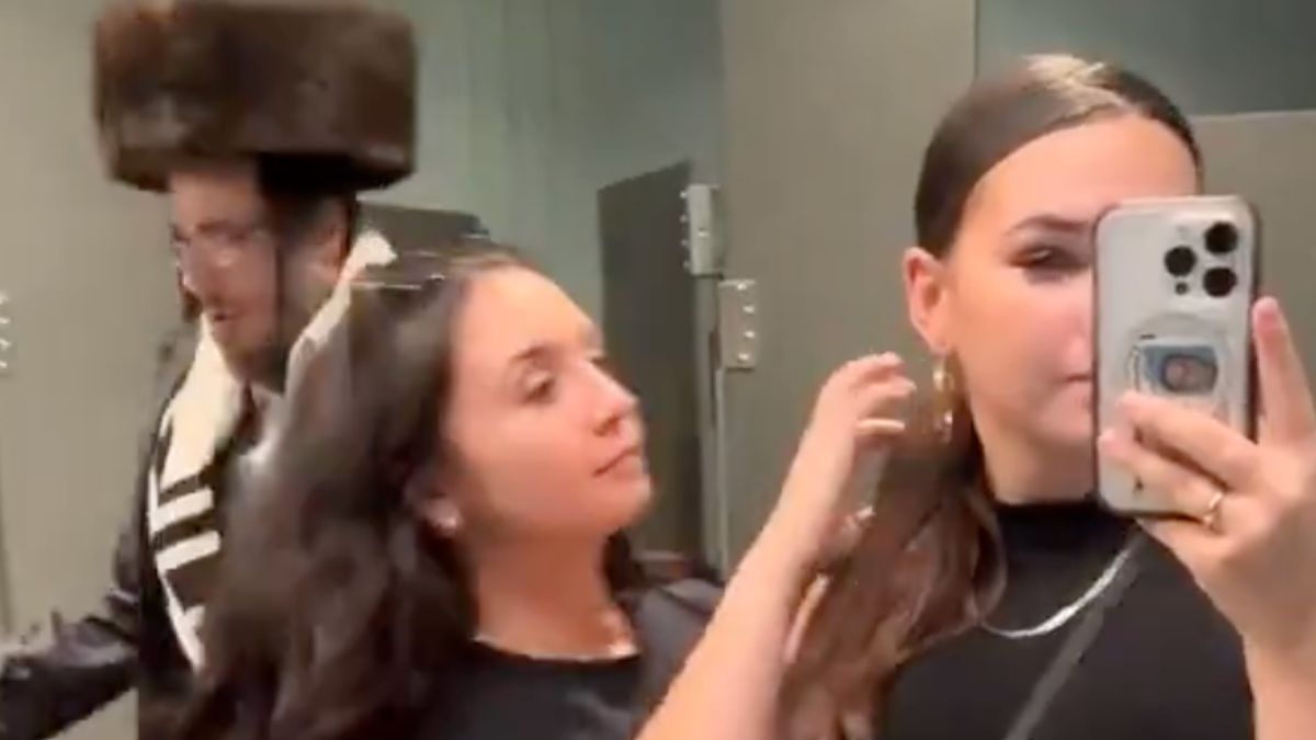 Man Caught Using Women’s Bathroom In New York: ‘Walked In Like He Owned The Place’