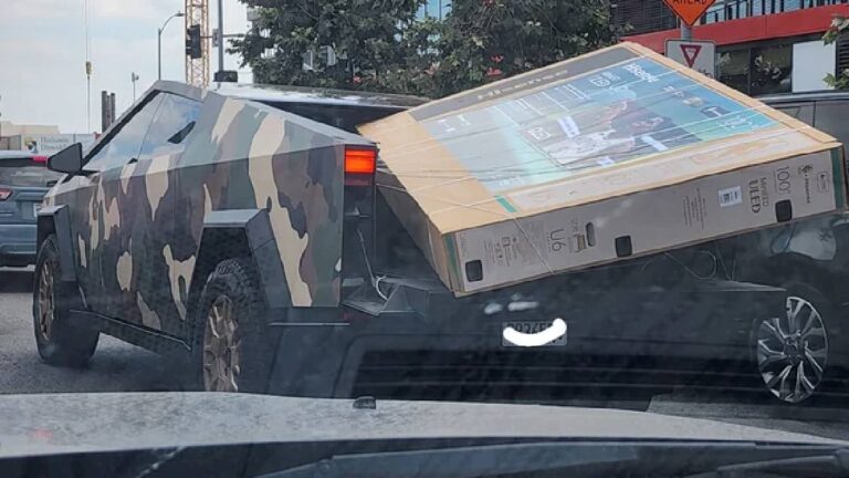 Los Angeles Cybertruck TV